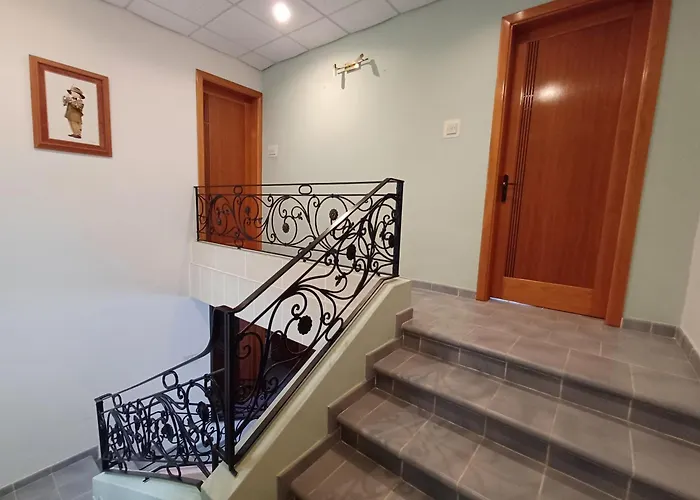 Cosy Spacious Maisonette